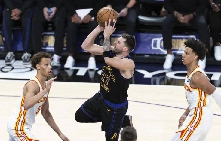 爱游戏-包含东契奇在曼联比赛中回归赛场，连败引发热议！的词条