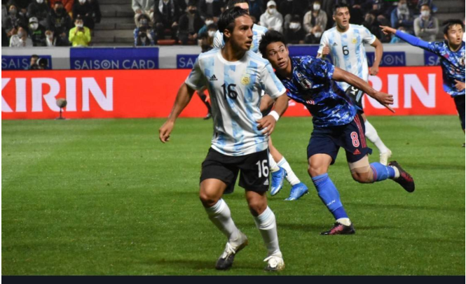 爱游戏-包含JackeyLove迎来十五赛季高光表现，加拿大队球迷沸腾！的词条