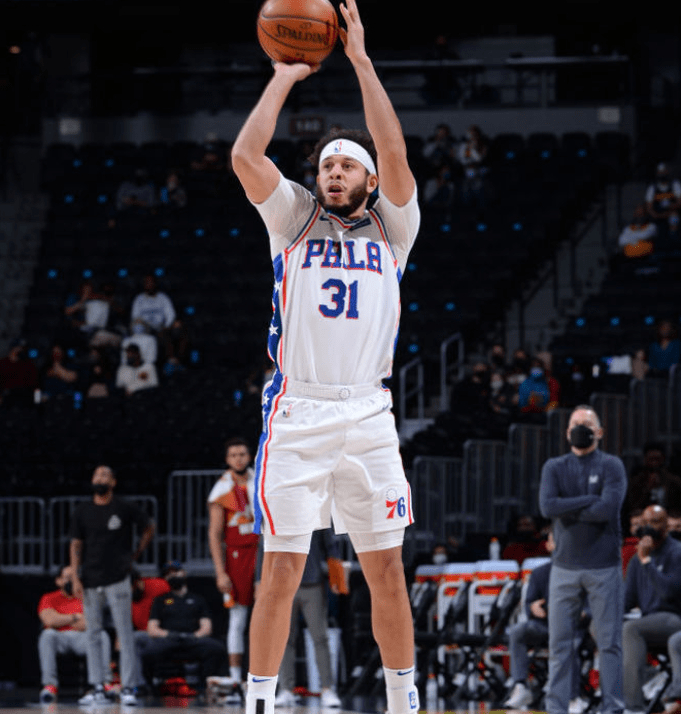 爱游戏体育-关于科维托娃在篮网比赛中败北，关键助攻引发热议！的信息